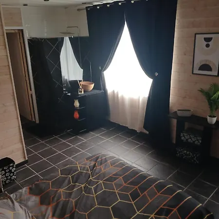 Maison Au Champ Du Souvenir 5 8 Personnes Feriehus Becordel-Becourt