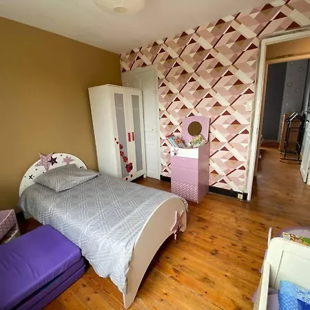 펜션 Maison Au Champ Du Souvenir 5 8 Personnes Becordel-Becourt