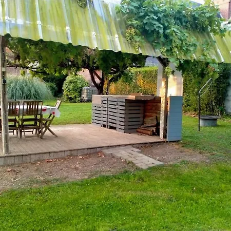 Maison Au Champ Du Souvenir 5 8 Personnes Becordel-Becourt