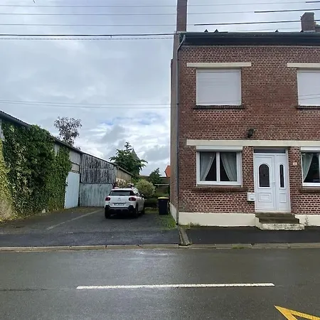 Maison Au Champ Du Souvenir 5 8 Personnes Feriehus *