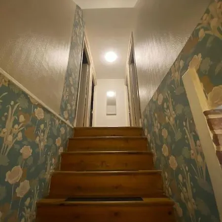 Maison Au Champ Du Souvenir 5 8 Personnes Feriehus *